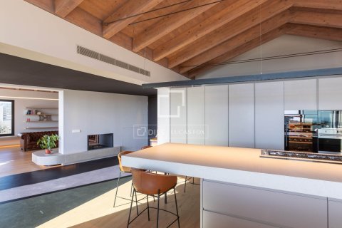 Villa for sale in Cabrils, Barcelona, Spain 5 bedrooms, 712 sq.m. No. 161449 - photo 9