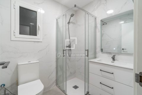 Lägenhet till salu i Barcelona, Spanien 3 sovrum, 95 kvm. Nr. 161451 - foto 30