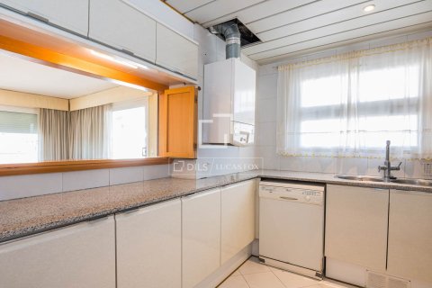 Lägenhet till salu i Sant Cugat Del Valles, Barcelona, Spanien 2 sovrum, 123 kvm. Nr. 161448 - foto 11