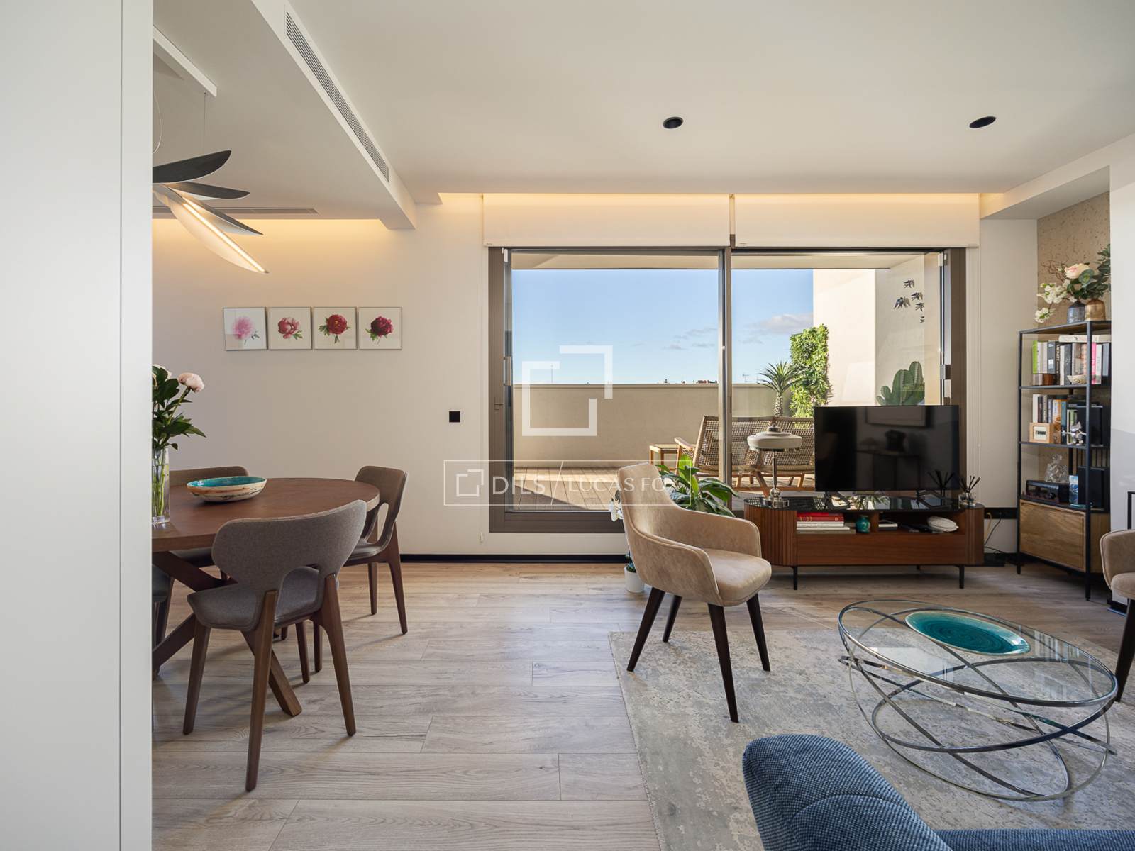 Penthouse in Barcelona, Spain 1 bedroom, 58 sq.m. No. 161450