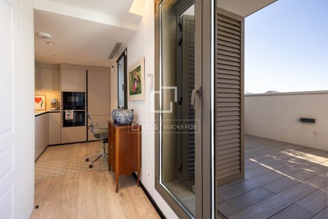 Penthouse à vendre à Barcelona, Espagne, 1 chambre, 58 m2 No. 161450 - photo 16