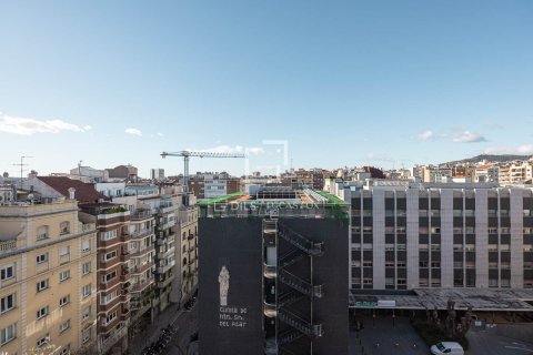 Penthouse à vendre à Barcelona, Espagne, 1 chambre, 58 m2 No. 161450 - photo 30
