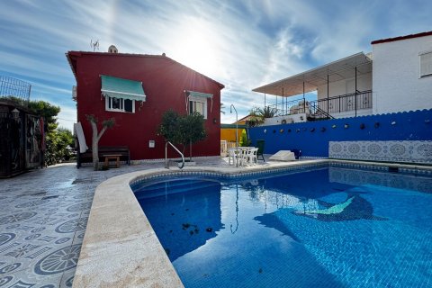 Villa till salu Punta Prima, Alicante, Spanien 5 sovrum, 200 kvm. Nr. 118983 - foto 29