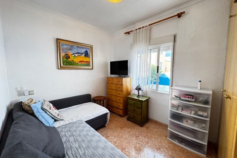 Villa till salu Punta Prima, Alicante, Spanien 5 sovrum, 200 kvm. Nr. 118983 - foto 7