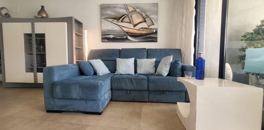 Apartment Punta Prima, Alicante, Espagne 2 chambres, 75 m2 No. 119253