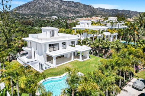 Willa w Marbella, Malaga, Hiszpania 6 sypialni, 647 mkw. nr 176092 – zdjęcie 19