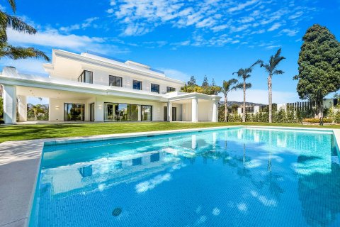 Willa w Marbella, Malaga, Hiszpania 6 sypialni, 647 mkw. nr 176092 – zdjęcie 21