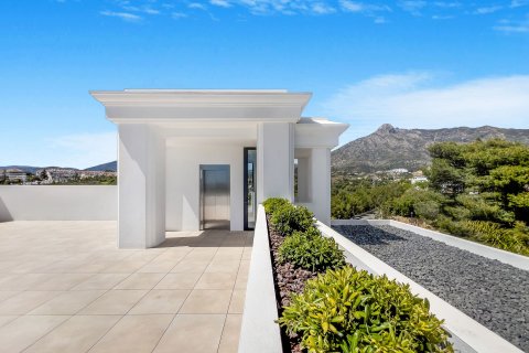 Willa w Marbella, Malaga, Hiszpania 6 sypialni, 647 mkw. nr 176092 – zdjęcie 14