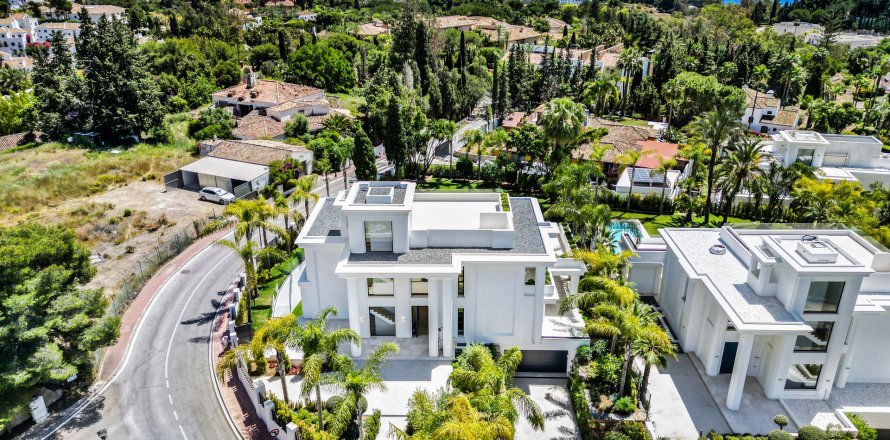 Willa w Marbella, Malaga, Hiszpania 6 sypialni, 647 mkw. nr 176092