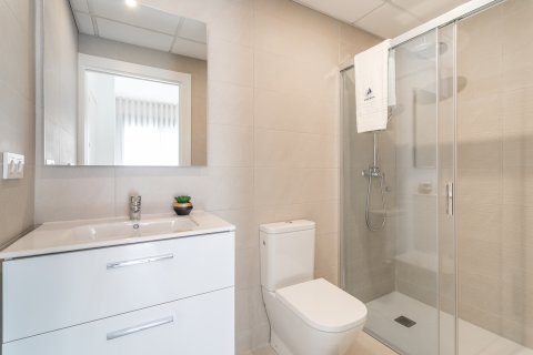 Apartment for sale Torrevieja, Alicante, Spain 2 bedrooms, 65 sq.m. No. 134682 - photo 10