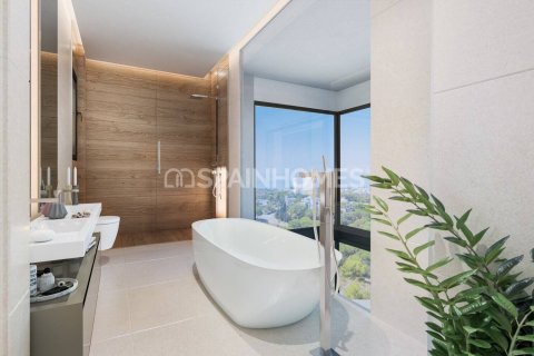 Willa w Marbella, Malaga, Hiszpania 4 sypialnie, 501 mkw. nr 193716 – zdjęcie 10