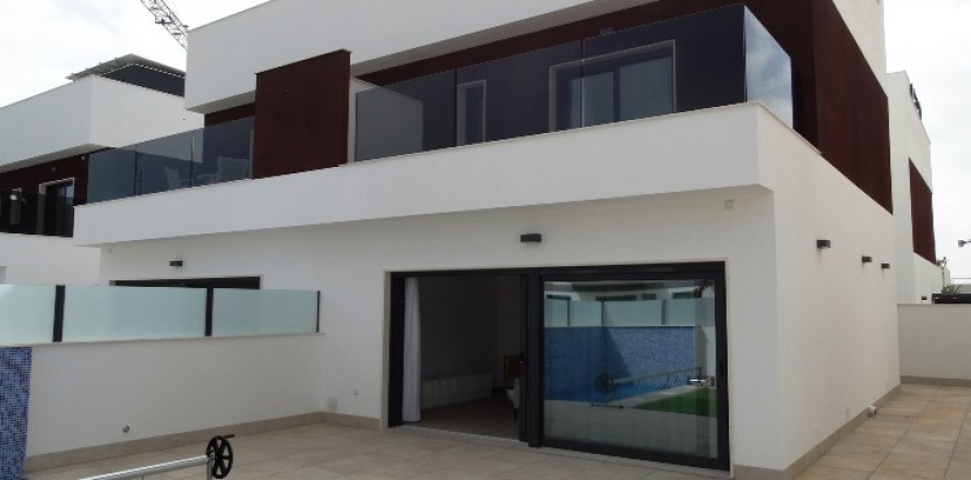 Kaupunkipientalo Pilar de la Horadada, Alicante, Espanja 3 makuuhuonetta, 116 m2 No. 161501