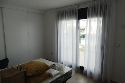 Kaupunkipientalo myytävänä Pilar de la Horadada, Alicante, Espanja, 3 makuuhuonetta, 116 m2 No. 161501 - kuva 27