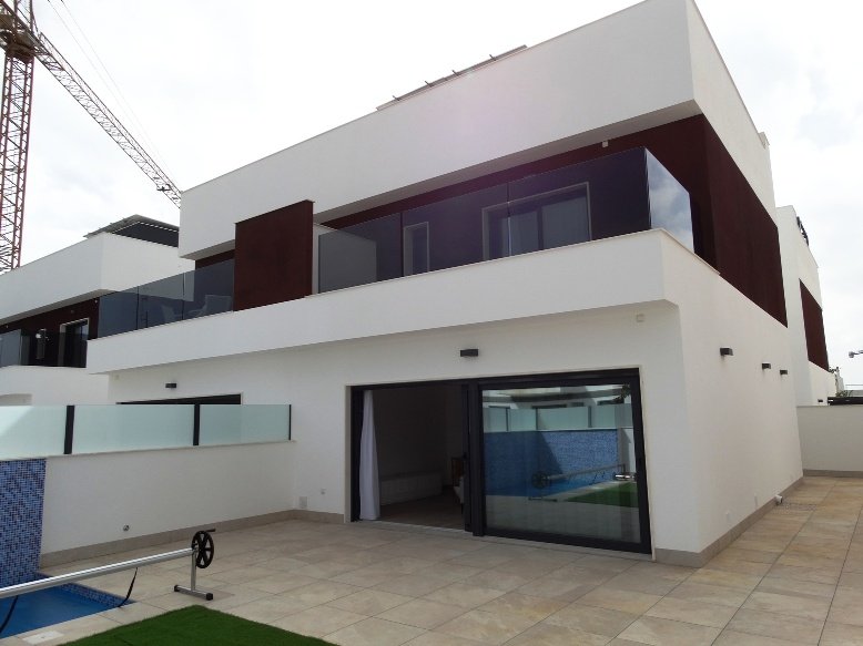 Villa en Pilar de la Horadada, Alicante, España 3 dormitorios, 116 m2 No. 161501