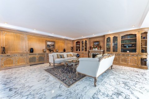 Продажа виллы в Аликанте, Испания 7 спален, 1126м2 №145329 - фото 6