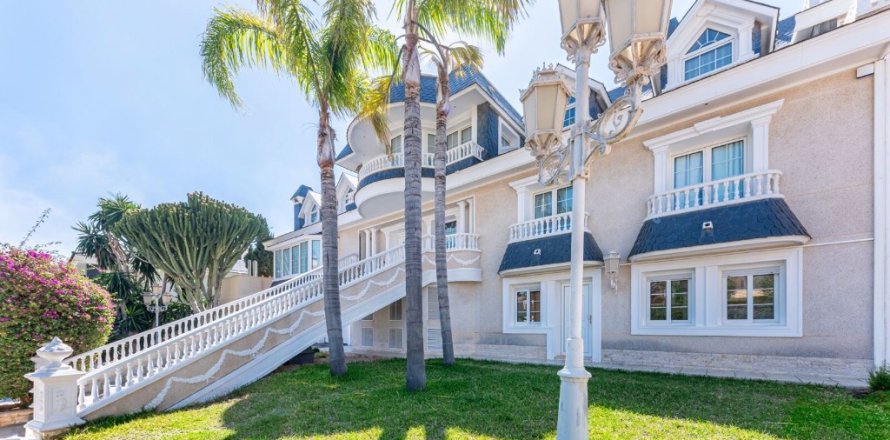 Вилла в Аликанте, Испания 7 спален, 1126м2 №145329