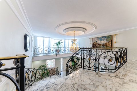 Продажа виллы в Аликанте, Испания 7 спален, 1126м2 №145329 - фото 9