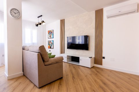 Apartament w Torrevieja, Alicante, Hiszpania 2 sypialnie, 77 mkw. nr 145328 – zdjęcie 13