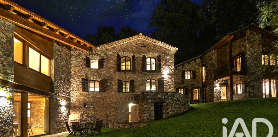 Дом в Кампродон, Герона, Испания 13 спален, 580м2 №188102