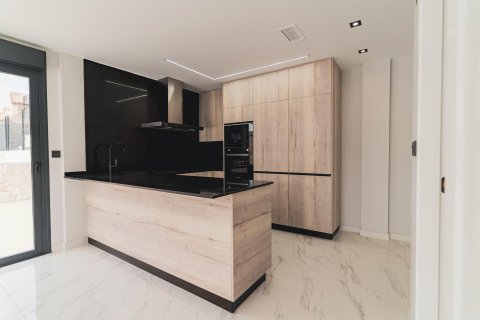 Villa in vendita a Punta Prima, Alicante, Spagna 4 camere da letto, 121 mq. N° 142545 - foto 13