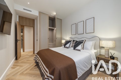 Apartamento en venta en Madrid, España 3 dormitorios, 192 m2 No. 172528 - foto 24