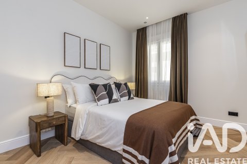 Apartamento en venta en Madrid, España 3 dormitorios, 192 m2 No. 172528 - foto 23