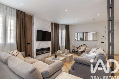 Apartamento en venta en Madrid, España 3 dormitorios, 192 m2 No. 172528 - foto 4