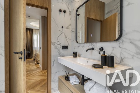 Apartamento en venta en Madrid, España 3 dormitorios, 192 m2 No. 172528 - foto 30