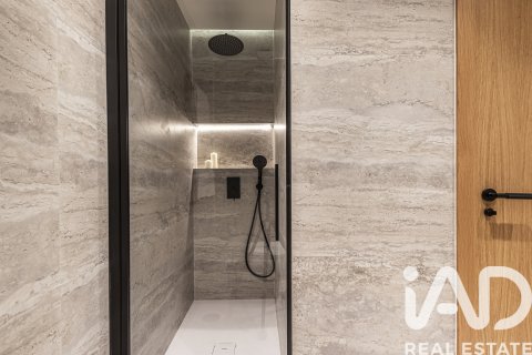 Apartamento en venta en Madrid, España 3 dormitorios, 192 m2 No. 172528 - foto 19