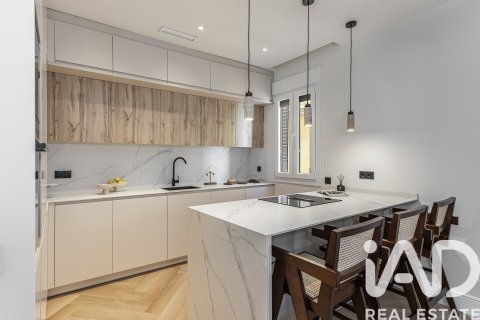 Apartamento en venta en Madrid, España 3 dormitorios, 192 m2 No. 172528 - foto 8