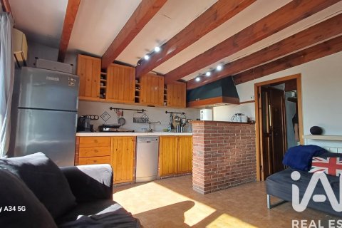 Penthouse for sale in Barcelona, Spain 1 bedroom, 41 sq.m. No. 172522 - photo 5