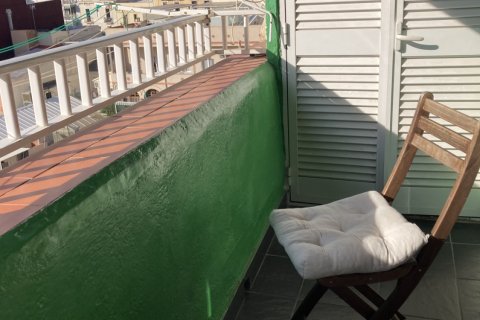 Penthouse for sale in Barcelona, Spain 1 bedroom, 41 sq.m. No. 172522 - photo 3
