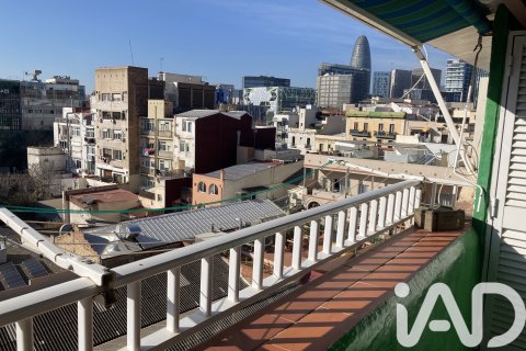 Penthouse for sale in Barcelona, Spain 1 bedroom, 41 sq.m. No. 172522 - photo 2