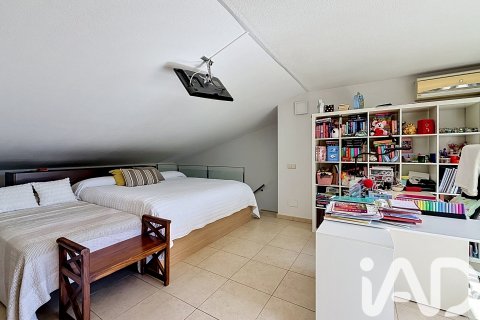 Dúplex en venta en Montornès del Vallès, Barcelona, España 3 dormitorios, 163 m2 No. 172527 - foto 21