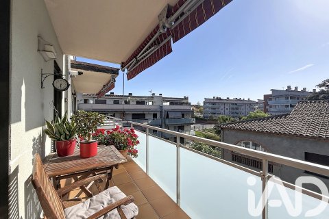 Dúplex en venta en Montornès del Vallès, Barcelona, España 3 dormitorios, 163 m2 No. 172527 - foto 1