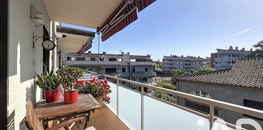 Dúplex en Montornès del Vallès, Barcelona, España 3 dormitorios, 163 m2 No. 172527