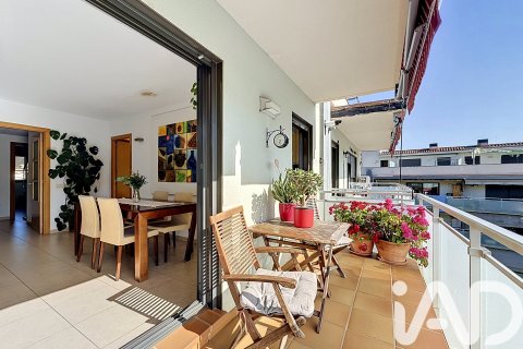 Dúplex en venta en Montornès del Vallès, Barcelona, España 3 dormitorios, 163 m2 No. 172527 - foto 2