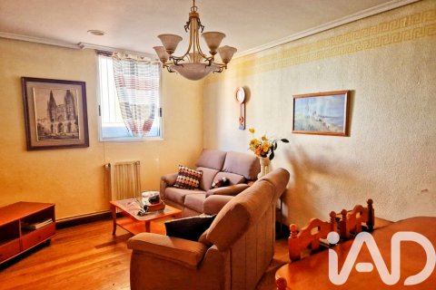 Appartamento a Burgos, Spagna 3 camere da letto, 95 mq. N° 172525