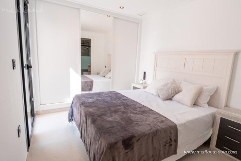 Villa en venta en La Marina, Alicante, España 3 dormitorios, 99 m2 No. 182610 - foto 5