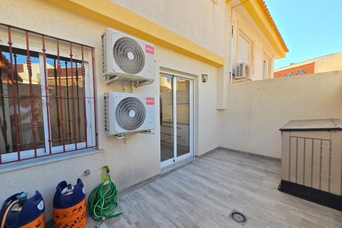 Lägenhet till salu Alicante, Spanien 2 sovrum, 52 kvm. Nr. 137830 - foto 17