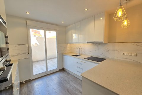 Lägenhet till salu Alicante, Spanien 2 sovrum, 52 kvm. Nr. 137830 - foto 13