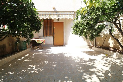 Townhouse à vendre Torrevieja, Alicante, Espagne, 3 chambres, 90 m2 No. 137833 - photo 3