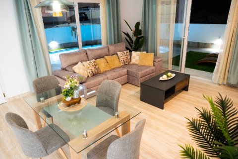 Villa en venta en Ciudad Quesada, Alicante, España 4 dormitorios, 260 m2 No. 145398 - foto 8