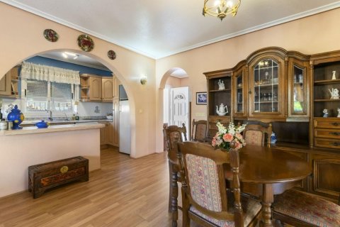 Продажа виллы в Сьюдад Кесада, Аликанте, Испания 3 спальни, 102м2 №145399 - фото 10