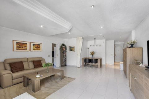 Apartment for sale in Guardamar del Segura, Alicante, Spain 2 bedrooms, 112 sq.m. No. 194841 - photo 13