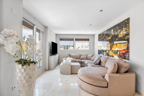 Apartment for sale in Punta Prima, Alicante, Spain 3 bedrooms, 73 sq.m. No. 194840 - photo 8