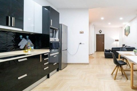 Apartment for sale in Alicante, Spain 4 bedrooms, 134 sq.m. No. 194838 - photo 11