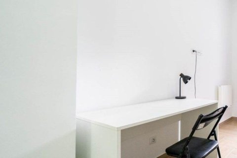 Apartment for sale in Alicante, Spain 4 bedrooms, 134 sq.m. No. 194838 - photo 21