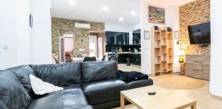 Apartment in Alicante, Spain 4 bedrooms, 134 sq.m. No. 194838