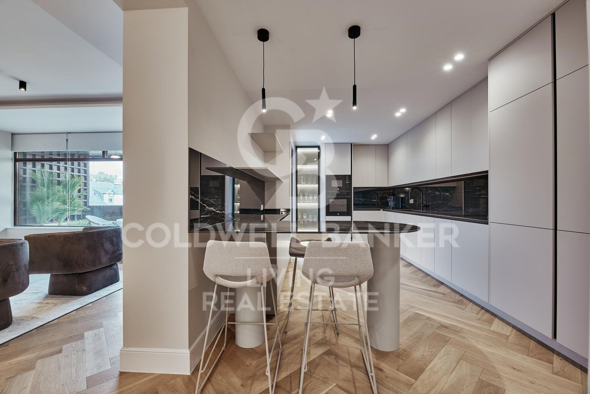 Appartamento a Madrid, Spagna 3 camere da letto, 162 mq. N° 178596